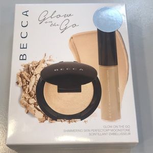 BECCA GLOW ON THE GO
